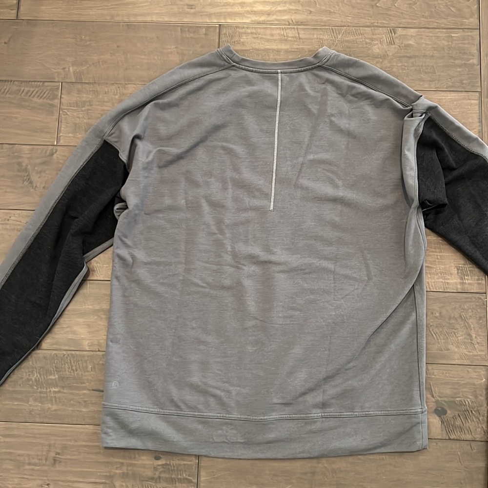 lululemon athletica Gray Crewneck Sweatshirt with Black Sleeve Panels - Picture 3 of 4